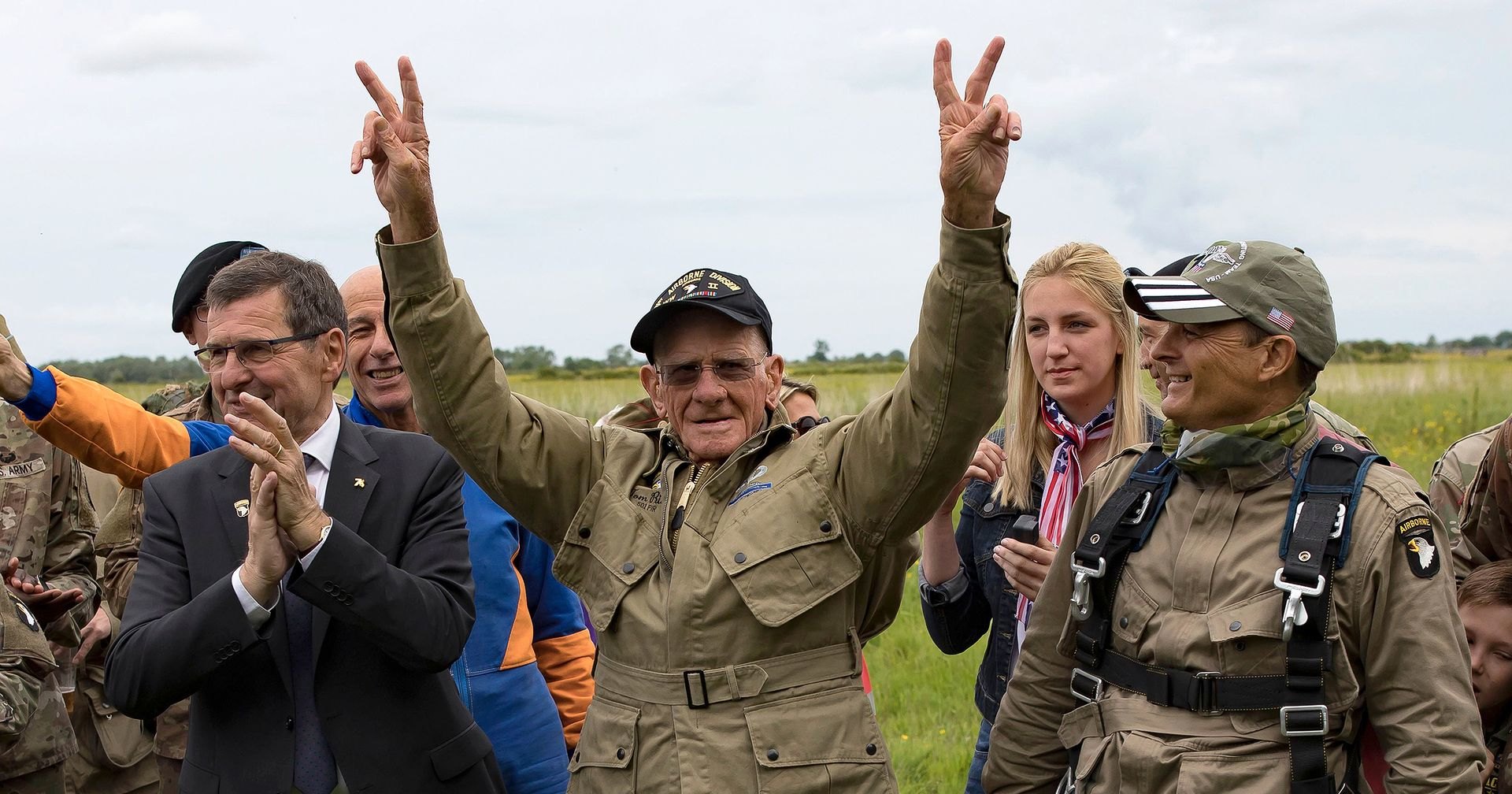 Тряхнул стариной: 97-летний десантник снова высадился в Нормандии
