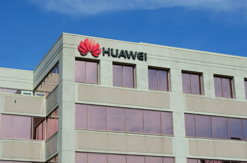 Разбор: как проблемы с властями США повлияют на Huawei и ИТ-бизнес - 1