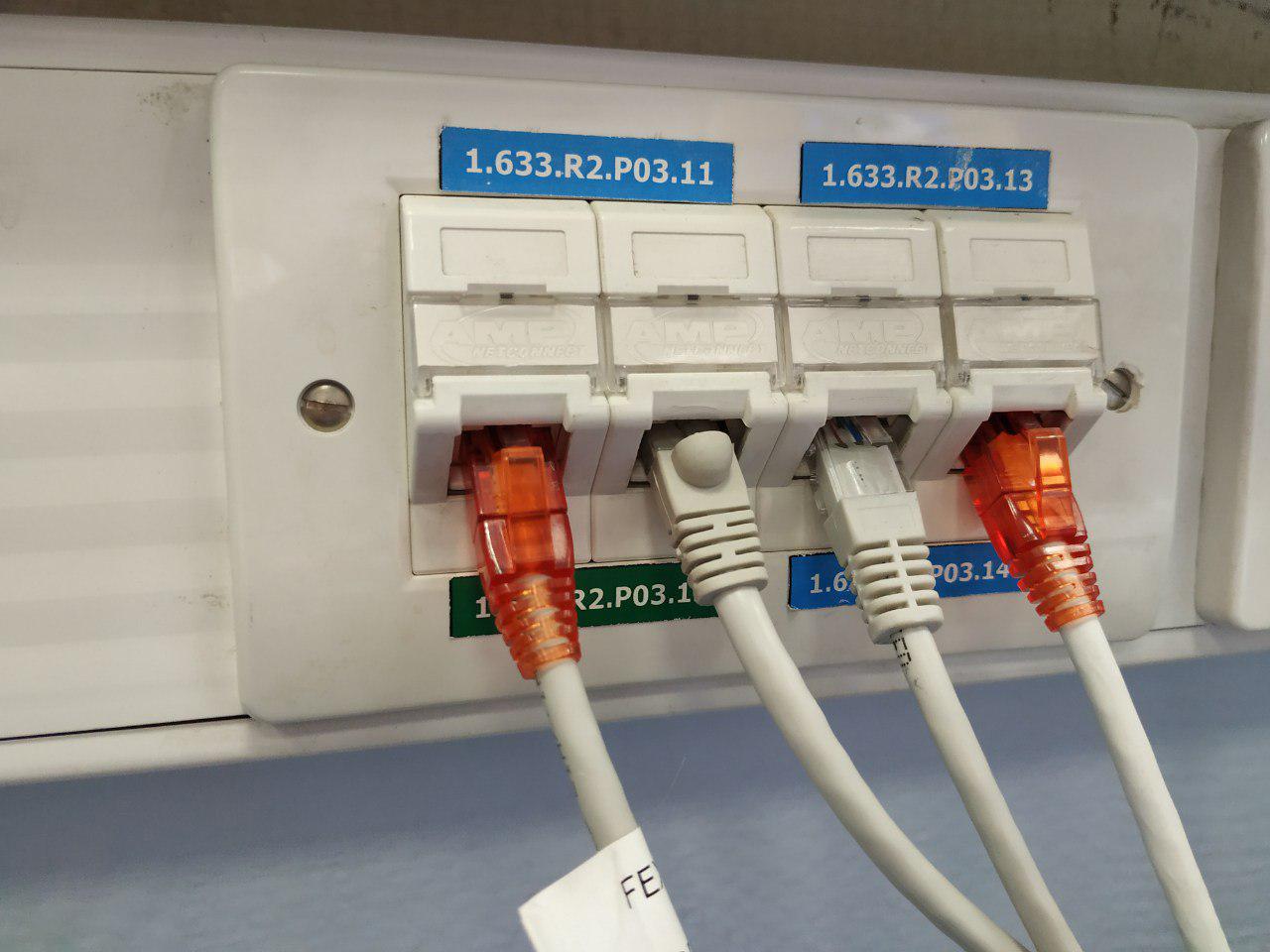 сетевая розетка rj 45 встраиваемая в кабельный короб