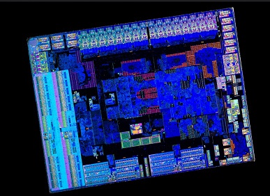 Фотогалерея дня: макроснимки обоих кристаллов процессора Ryzen 5 3600 