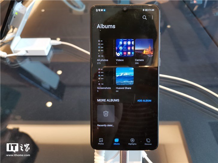 Фотогалерея дня: интерфейс EMUI 10 в смартфоне Huawei P30 Pro