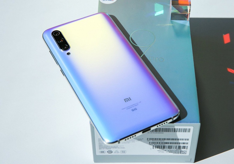 Самый дешевый 5G-смартфон Xiaomi Mi 9 Pro 5G позирует на качественных фото