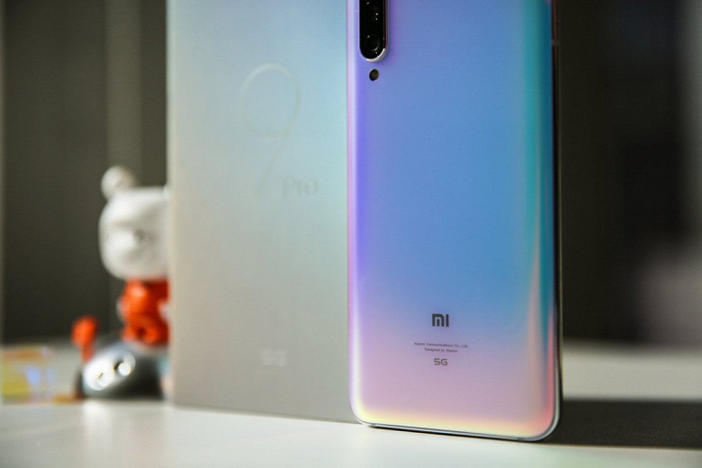 Самый дешевый 5G-смартфон Xiaomi Mi 9 Pro 5G позирует на качественных фото