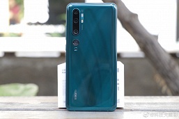 Удививший всех народный камерофон Xiaomi Mi CC9 Pro позирует сразу после анонса и демонстрирует возможности