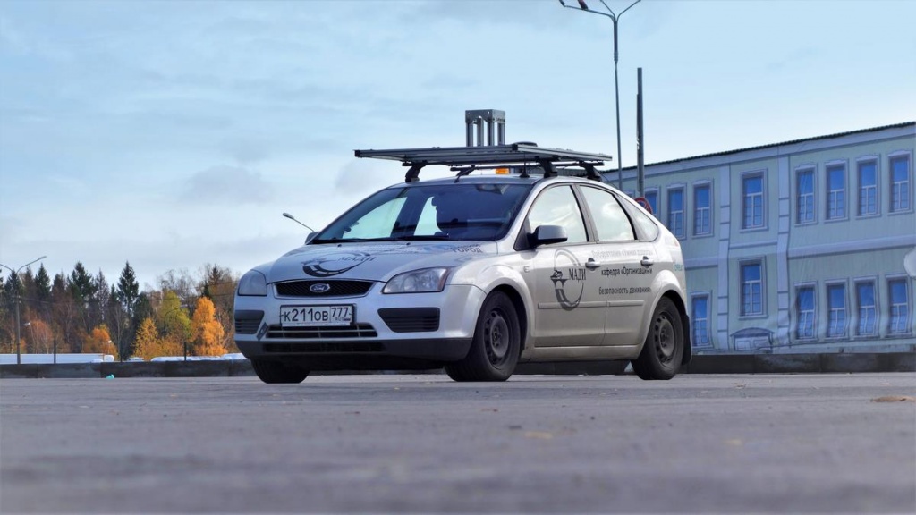 В России впервые прошли соревнования беспилотных автомобилей, до финиша добрался только один - 6