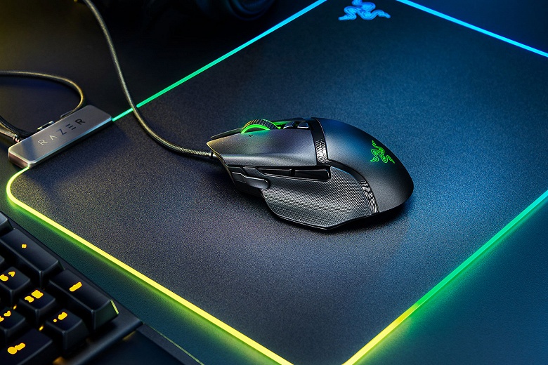 Мышь Razer Basilisk V2 оснащена 11 программируемыми кнопками