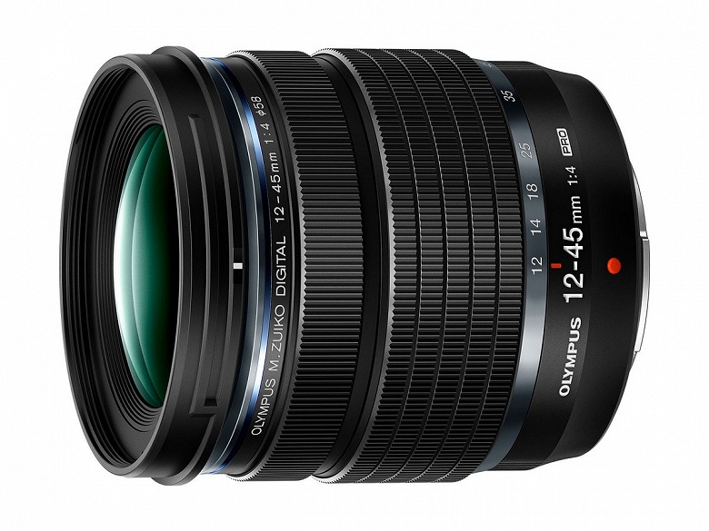 Объектив M.Zuiko Digital ED 12-45mm F4.0 PRO назван самым маленьким и легким зум-объективом с постоянной максимальной диафрагмой 