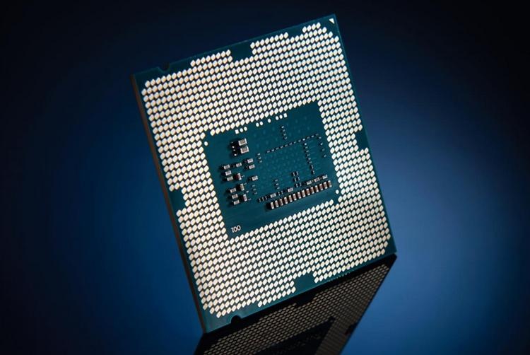 Сравнение процессоров intel i9 10900k и amd ryzen 9 3900xt