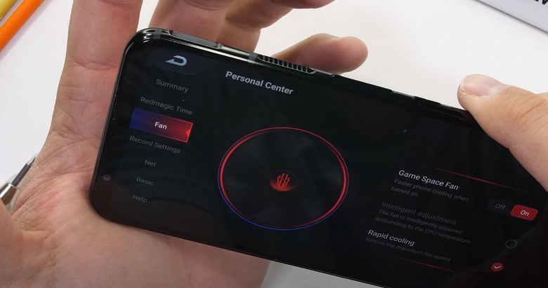 Влияет ли наличие вентилятора в смартфоне на прочность? Испытание Nubia Red Magic 5G показало, что нет