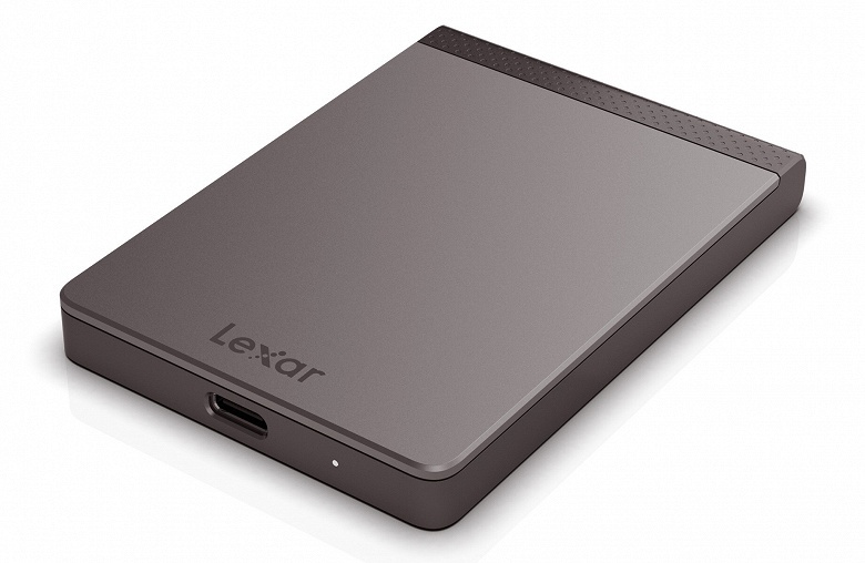 Внешний твердотельный накопитель Lexar SL200 оснащен интерфейсом USB 3.1