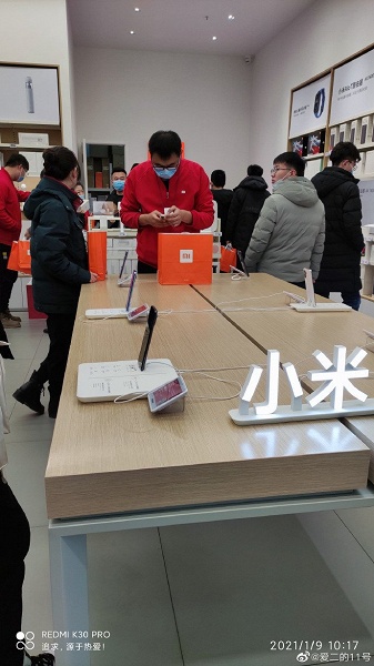 Китайское безумие Xiaomi: за один день открыто более тысячи магазинов Mi Store