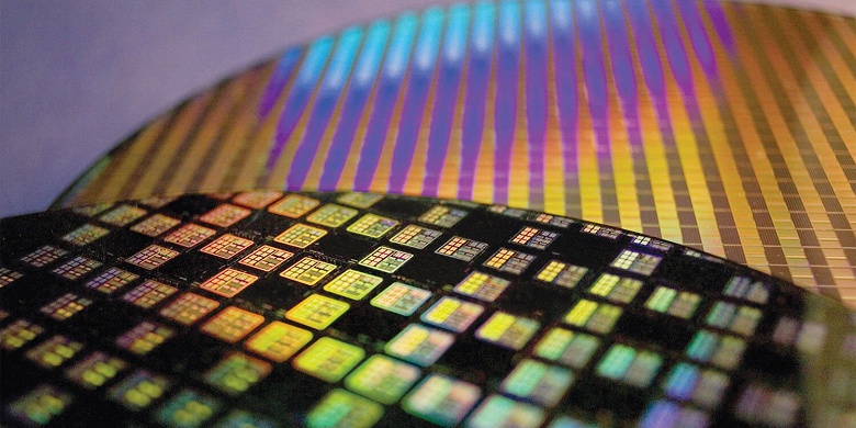 Через восемь лет Samsung может обойти TSMC