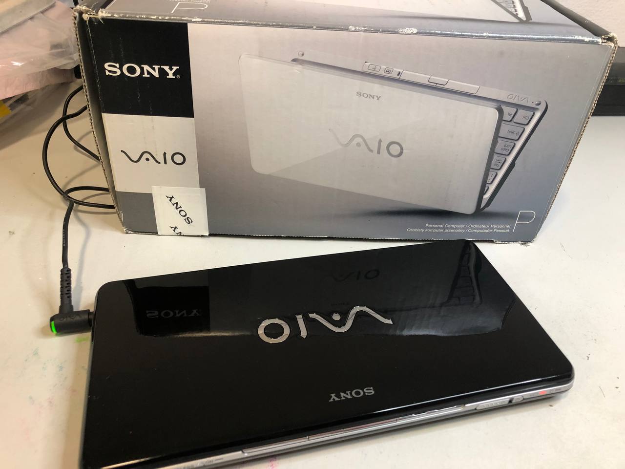 Ультрабук Sony Vaio VGN-P11ZR из 2009 года: шик, блеск, красота. Впечатляет и сегодня - 1