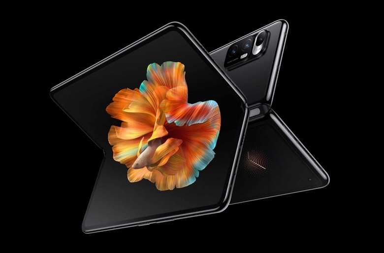 Получится ли на сей раз у Xiaomi конкурент для Samsung Galaxy Z Fold? Китайский гигант готовит гибкий флагман Mix Fold 2