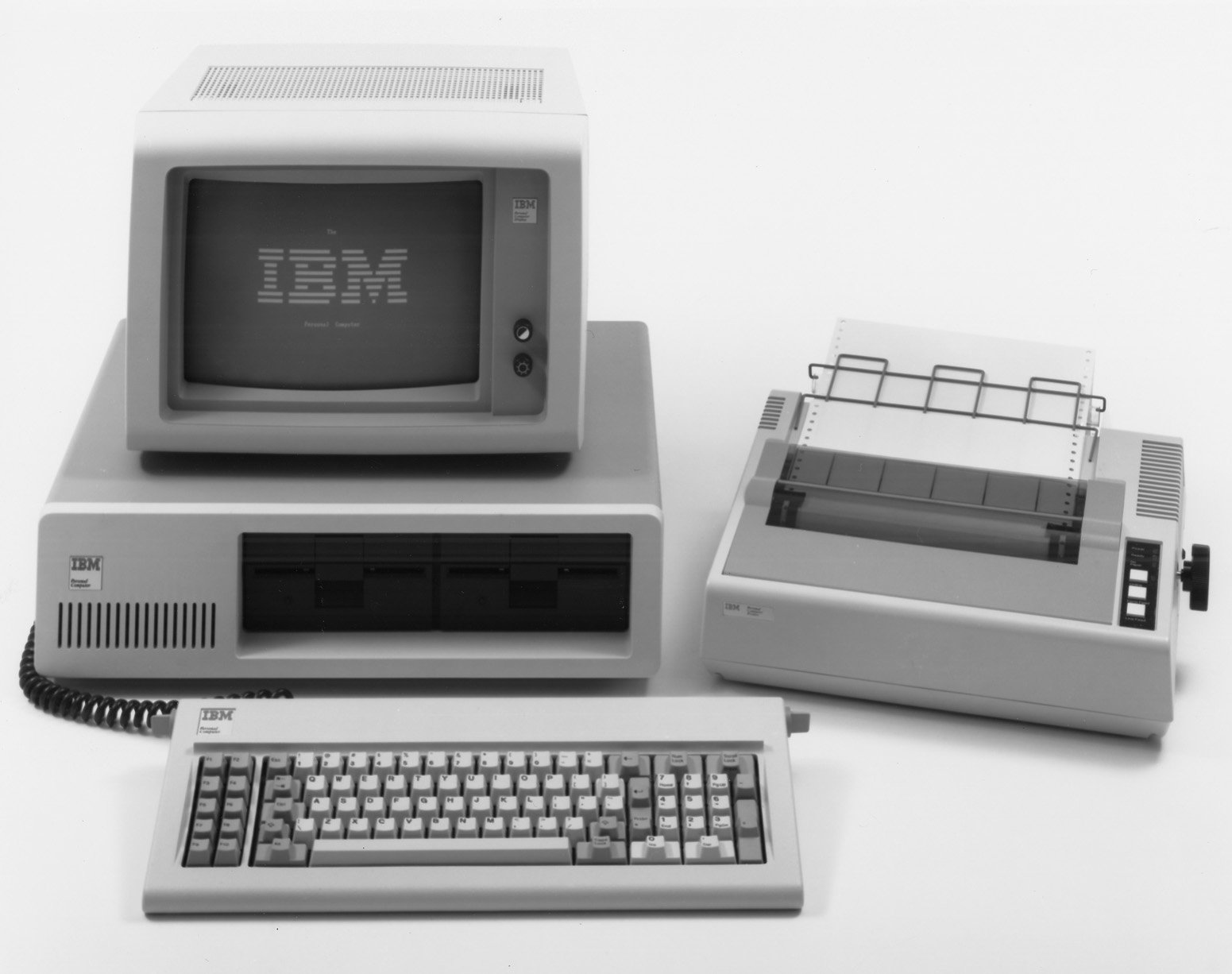 Первые персональные компьютеры. Компьютер IBM 5150. Модель IBM PC 5150.. IBM PC(модели IBM 5150. Первый персональный IBM PC (модель IBM 5150).