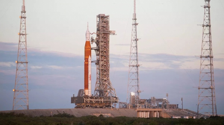 Первая миссия в рамках процесса возврата американцев на Луну теперь намечена на 16 ноября