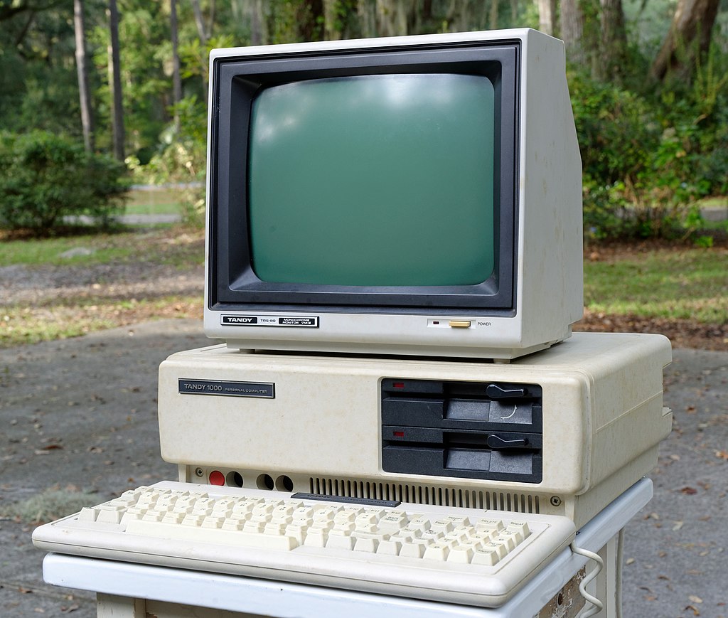 Лучше IBM PC, дешевле Apple. История компьютера Tandy 1000 - 5