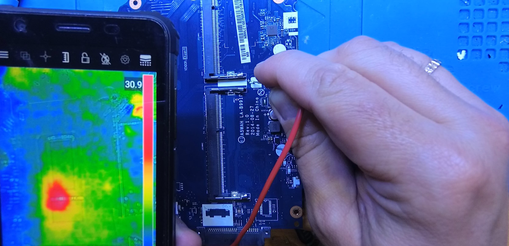 Неудачный ремонт ноутбука Acer V3-572: диагностируем неисправность с помощью тока и тепловизора - 17