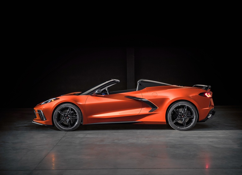 В России на продажу выставили необычный Chevrolet Corvette Stingray последнего поколения