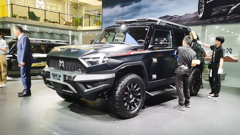 «Китайский Hummer» стал еще брутальнее… и слабее. Представлен Mengshi M-Hero M800, и у него «всего» 544 л.с.