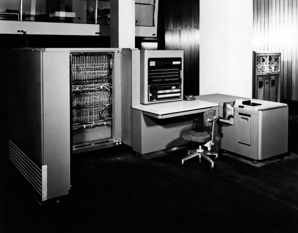 IBM 701: История создания одного из первых коммерчески успешных компьютеров - 4