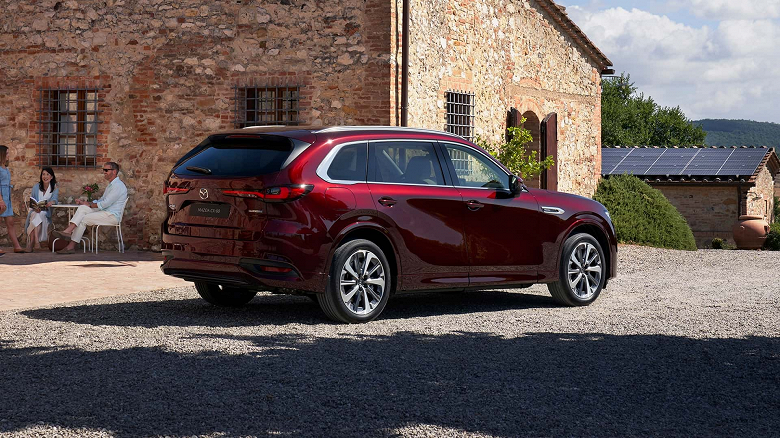 Mazda CX-80 представили в Европе. Объявлены цены