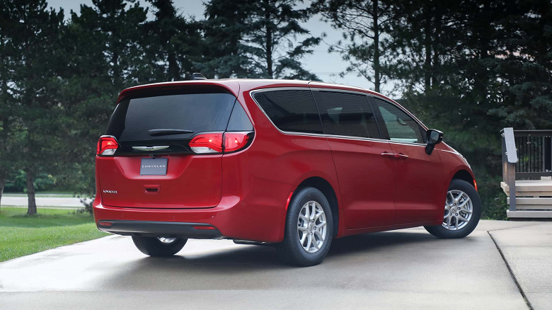 Представлен Chrysler Voyager 2025