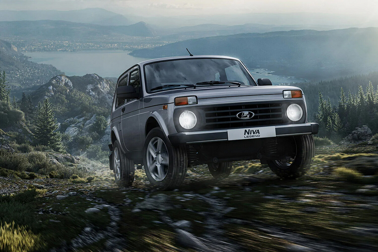 Классическая Lada Niva Legend подорожала с 588 тыс. до почти миллиона рублей всего за три года