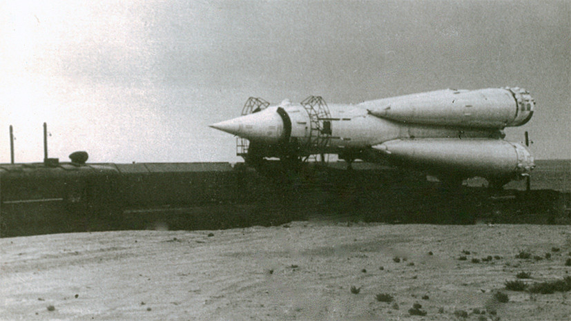 Доставка ракеты Р-7 к месту испытаний, 1957 год