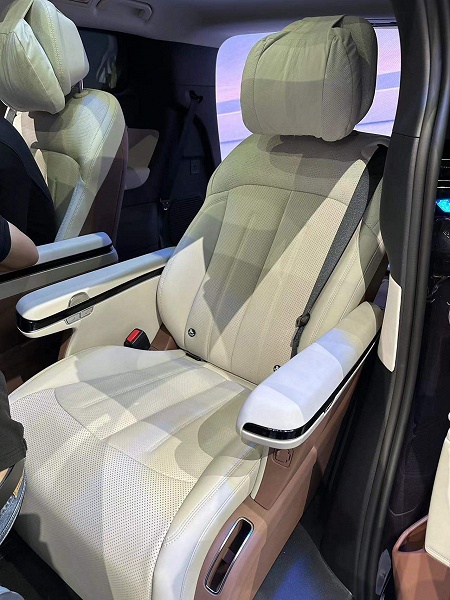 Заменитель Toyota Alphard от BYD полностью рассекречен. 7-местный BYD Xia будет расходовать всего 6,5 л на 100 км, а купить его в Китае можно будет всего за 40 тыс. долларов