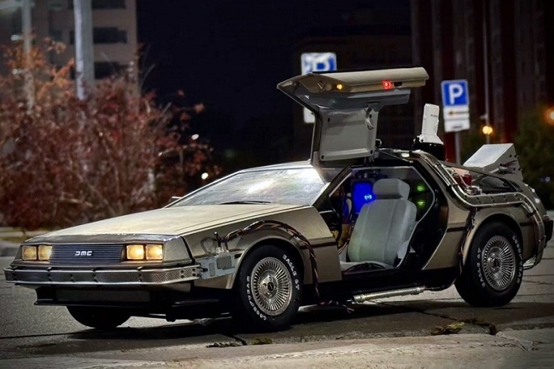 «Эксклюзив для России», — копию DeLorean из «Назад в будущее» продают за 10 млн рублей