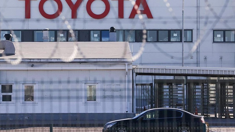 Перезапуск производства на бывшем российском заводе Toyota отложили: на площадке должны собирать российские Aurus