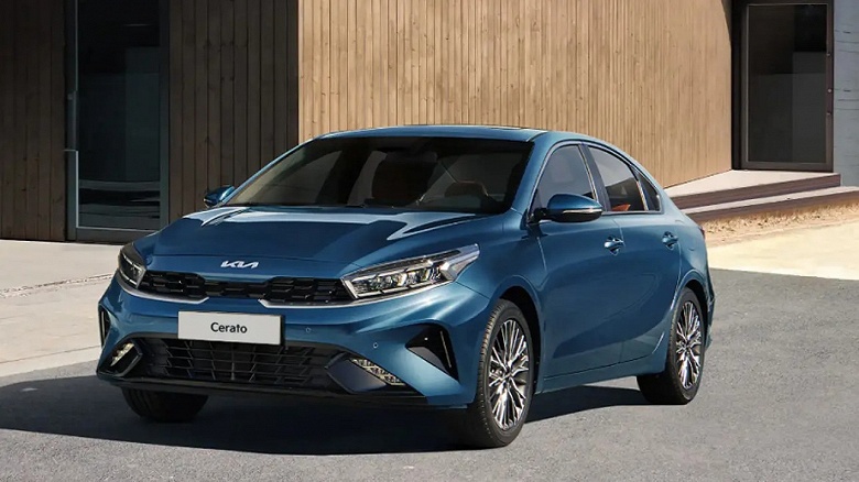 Новейший Kia Cerato 2024 стоит всего на 200 тыс. рублей больше моделей 2022 года, предлагая современный дизайн и богатое оснащение