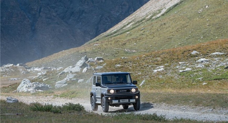 Представлен последний Suzuki Jimny. Это полноценный рамный внедорожник