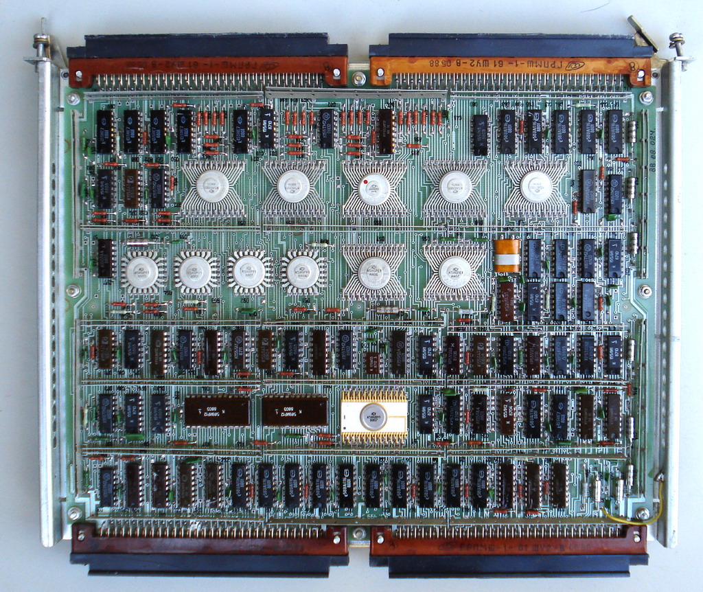 Советский одноплатник. Уникальная ЭВМ «Электроника С5» - 1