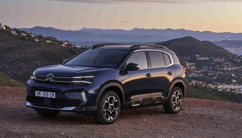 Citroen C5 AirCross российской сборки с треском провалился: за год продано не более 200 машин, производство в Калуге могут закрыть