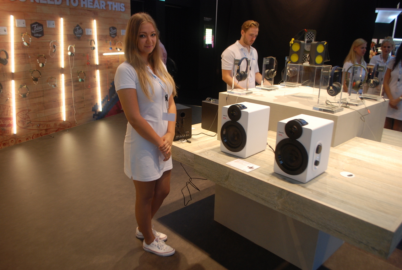 IFA 2013. Новинки компании Philips. Акустика и телевизоры