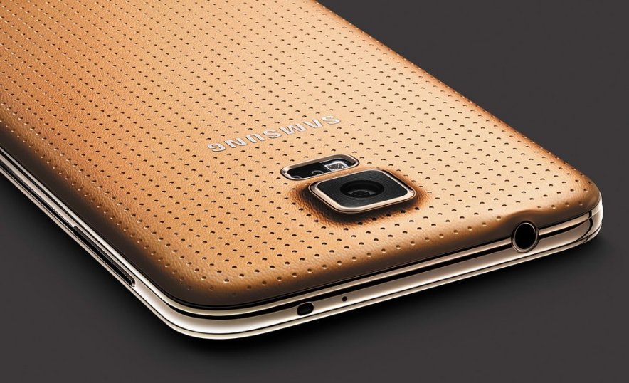 Смартфон samsung galaxy gold. Самсунг галакси золотистый. Samsung Galaxy s6 Mini золотой корпус. Самсунг золотой новый. Смартфон золотой цвет самсунг.