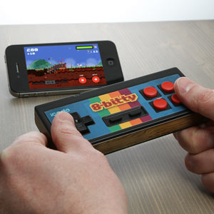 iCade — превратите девайсы Apple в игровые джойстики