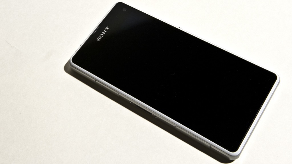 Обзор Xperia Z1 Compact