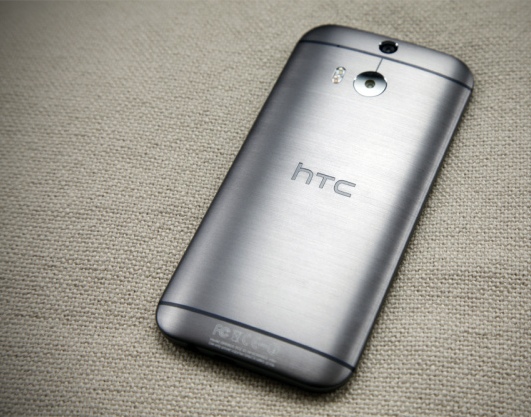 HTC One (M8)