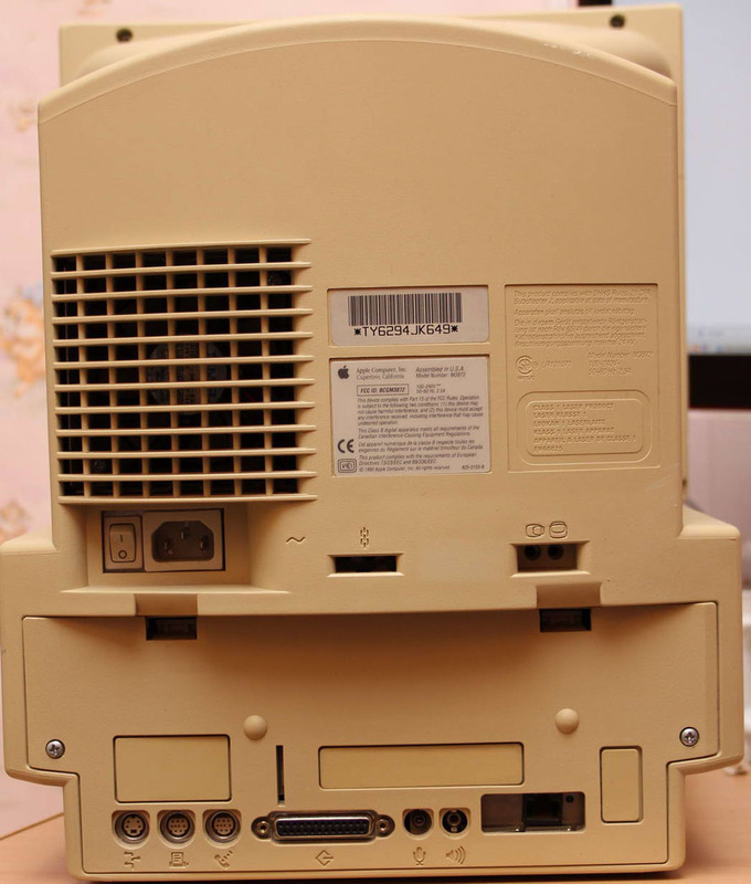 Вскрытие Apple Macintosh LC 580